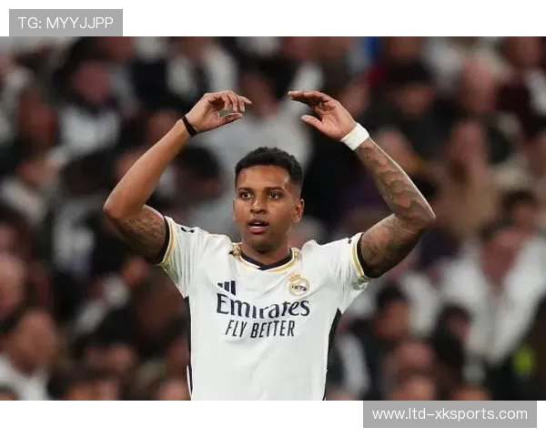 维尼修斯弧顶世界波皇马主场狂欢